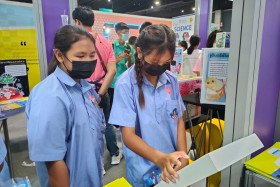 บรรยากาศในงานมหกรรมวิทยาศาสตร์และเทคโนโลยีแห่งชาติ ประจำปี ... พารามิเตอร์รูปภาพ 49